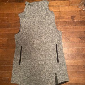 Title Nine Sports/Indyeva.  25th Hour Tunic Vest~Large~like NEW!
